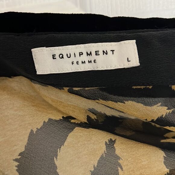 NWT Equipment Velvet Collar Tank Button-down Top size L - Picture 6 of 9